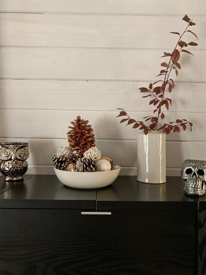 Maison Solange-red Barn Style- Moonridge Chalet Big Bear City