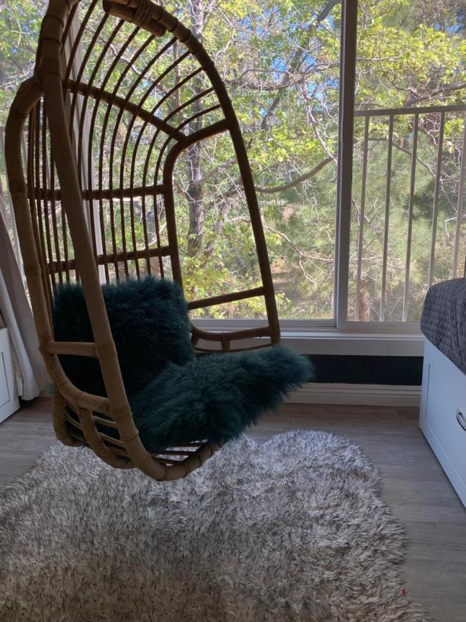 Chalet Maison Solange-red Barn Style- Moonridge Big Bear City