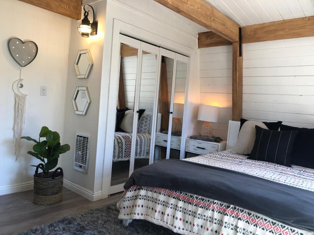 Chalet Maison Solange-red Barn Style- Moonridge Big Bear City