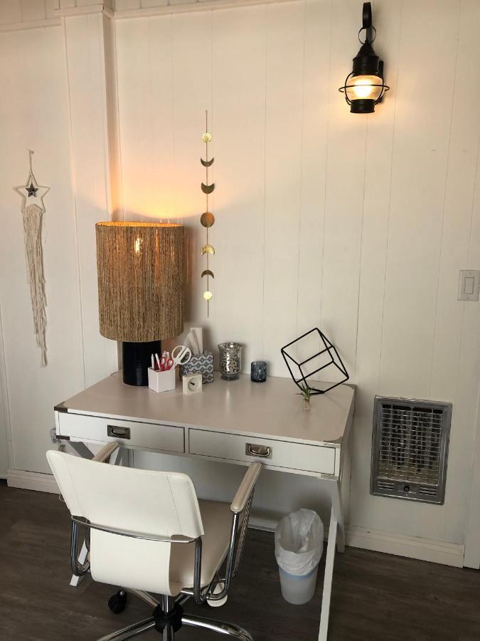 Maison Solange-red Barn Style- Moonridge Chalet *