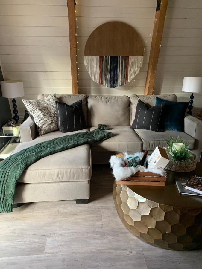 Maison Solange-red Barn Style- Moonridge Big Bear City